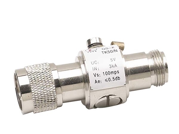 光伏發(fā)電站浪涌保護(hù)器