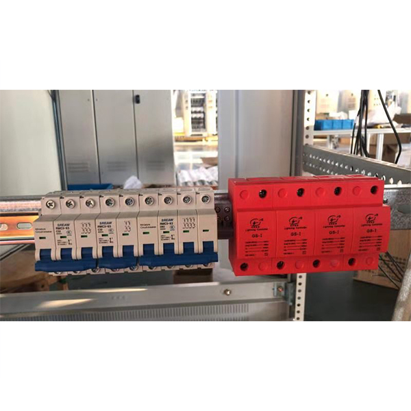 電涌保護(hù) 器