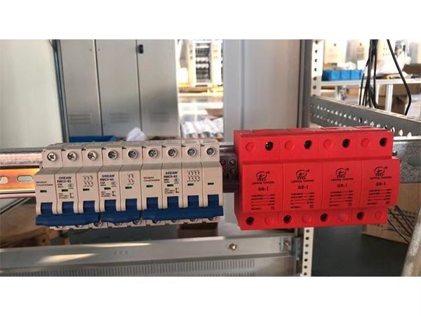 電涌保護(hù)器